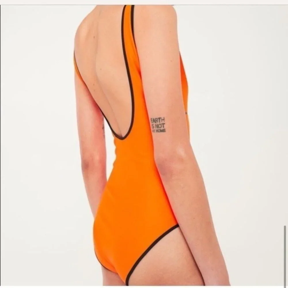 Iris Apfel × H&M Printed One-Piece Swimsuit – Bold Graphic, New With Tags - Picture 4 of 12